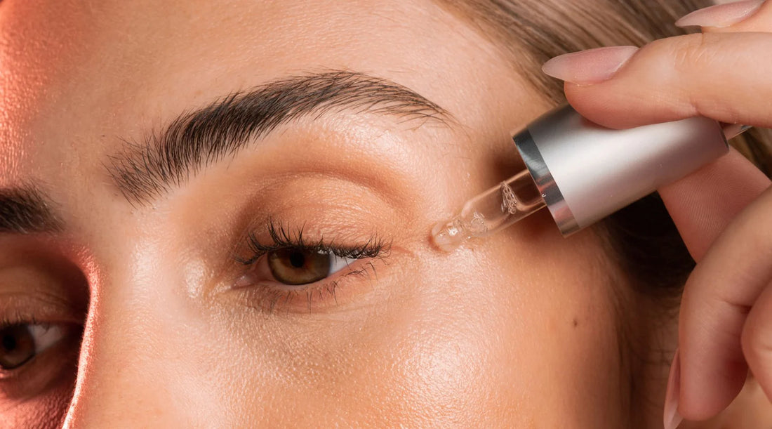 What are the benefits of using an eye serum?